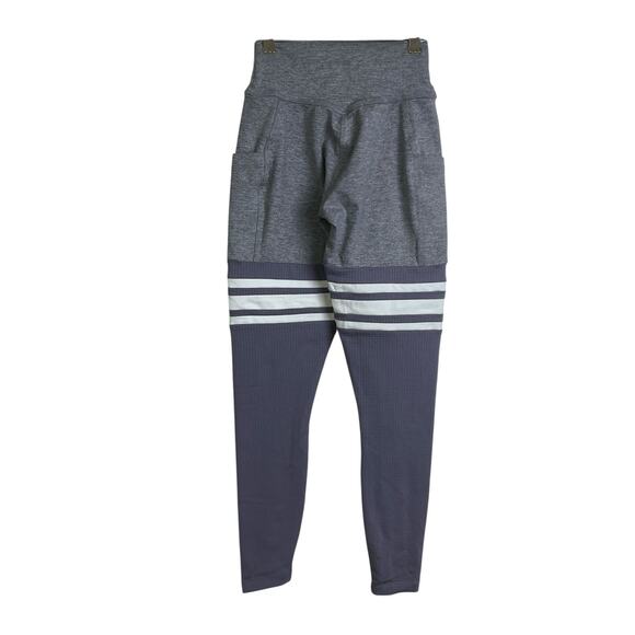 Bombshell Sportswear Pocket Leggings Womens XS Gray Workout Gym Striped Train - Picture 2 of 12